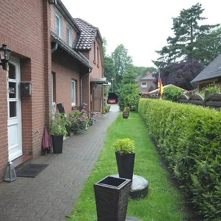 아파트 Eschen's Allee 아우리흐